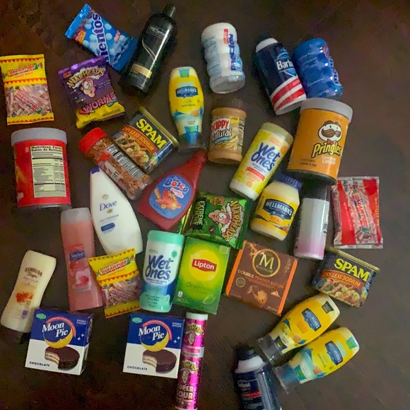 mini brands! - Picture 1 of 4